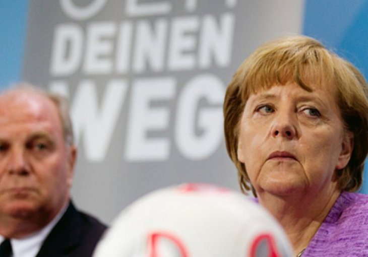Merkel razočarana Hoenessovim 