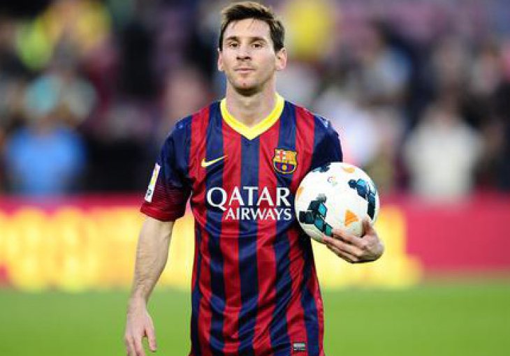 Navijač Barcelone napao Lionela Messija