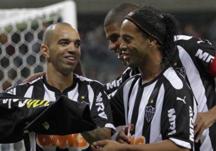 Ronaldinho sa Atelticom osvojio Recopa Sudamericanu