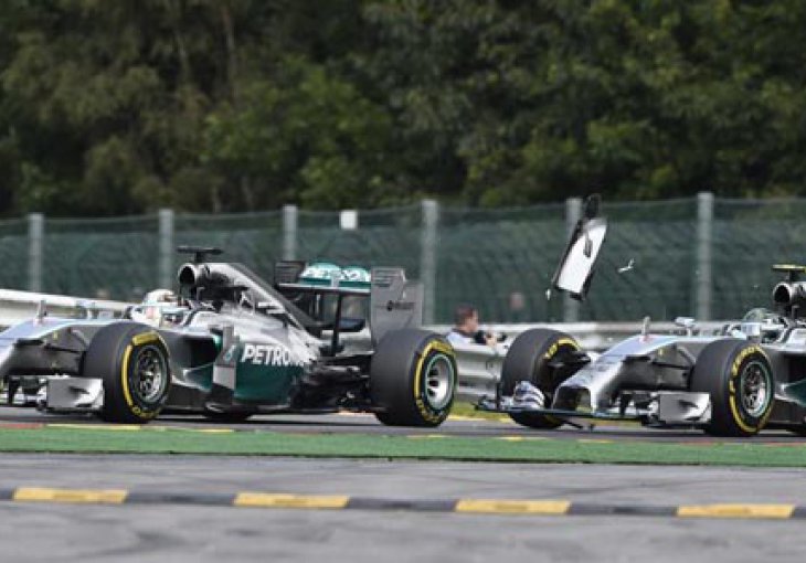 Rosberg: Moja verzija događaja je drugačija od Hamiltonove