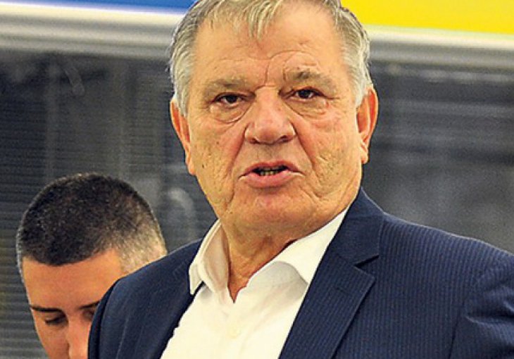 Predsjednik Fudbalskog saveza Srbije podnosi ostavku