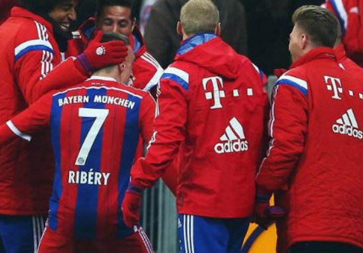 Bayern nemilosrdan i protiv Kolna